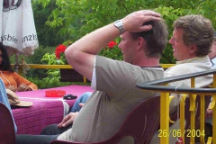 jt2004_142